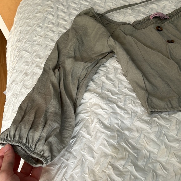 Crop Top - Picture 3 of 4